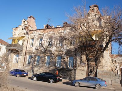 Усадьба купца и промышленника  Д.Г. Агабабова ( с 1894 г.-бр. Гулюмовых),(с 1919 г.- Агабабова)