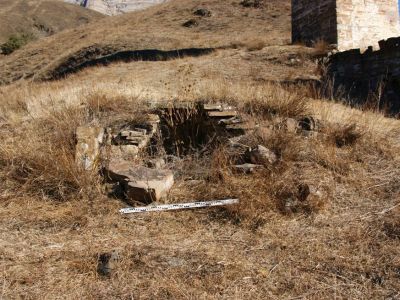 Склеп полуподземный № 3 в селении Пялинг