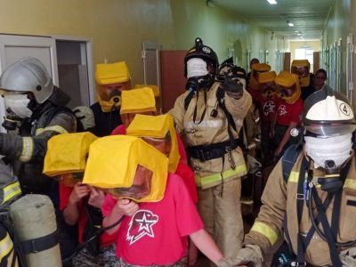 В Нерюнгринском районе пожарные провели учения в детском оздоровительном лагере