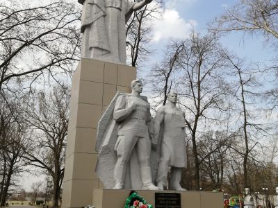 Памятник воинам-освободителям