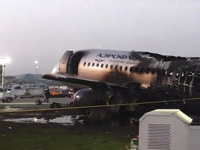 СК назвал версии крушения самолета в Шереметьево
