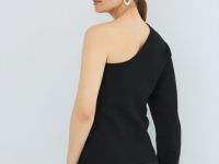 Джемпер с асимметричным вырезом, Черный