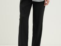 Брюки прямого силуэта на средней посадке