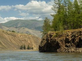 Река Индигирка. Через Ущелье Восторга и Восхищения! Маршрут: п.Усть-Нера - с.Хонуу