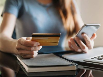 Два миллиона рублей перечислила мошенникам девушка из Удачного