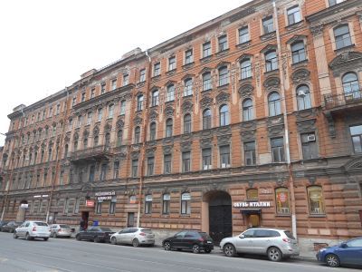 Дом, где в 1884-1903 гг. жил музыкальный деятель Беляев М.П. и собирался кружок музыкантов и композиторов во главе с Римским-Корсаковым Н.А.