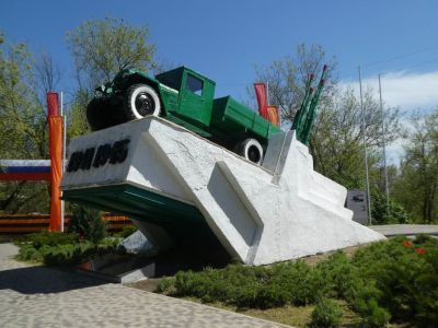 Памятник Переправа