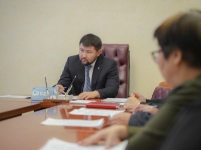 Евгений Григорьев поручил усилить профилактику наркомании среди молодежи в Якутске