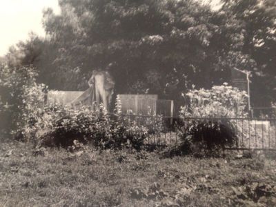 Братская могила воинов, погибших в 1943 г.