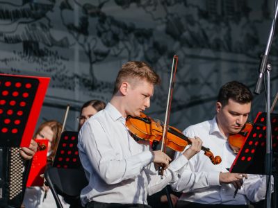 Билеты на Вечная слава героям (Областной дворец творчества детей и молодёжи) / Концерт | Афиша | ИнфоТаймс