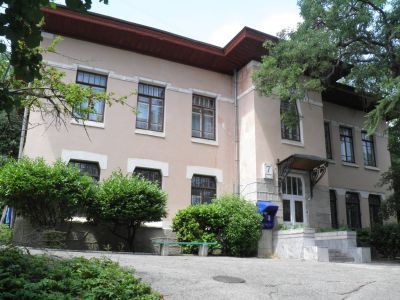 Малый служебный дом