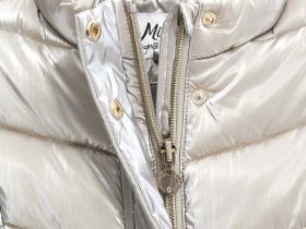 Куртка для маленькой девочки