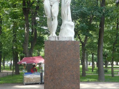 Статуя "Геракл Фарнезский"