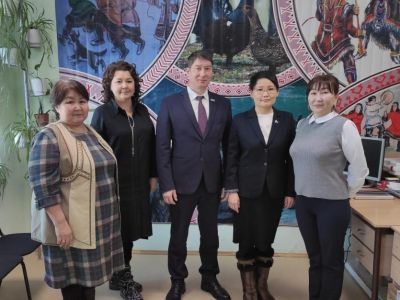 Отчет в Сюльдюкаре: работу правительства оценили на удовлетворительно