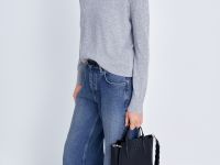 Джемпер прямого силуэта с округлым вырезом