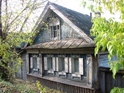 Жилой дом (деревянный) с резьбой