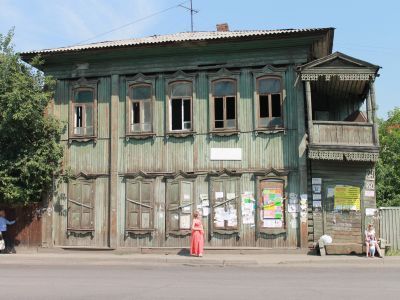 Дом жилой (дерево)