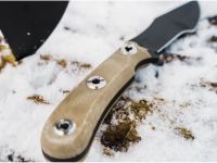 Нож с фиксированным клинком Boker Micro Tracker 2.0, сталь 1095, рукоять микарта, песочный