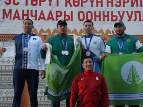 Первый из Анабара, и 26 лет ради золота. Мас-рестлеры разыграли медали Игр Манчаары