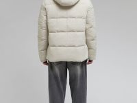 Утепленная куртка с капюшоном