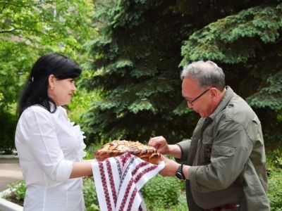 Шефство над городом Кировское в ДНР взяла Якутия