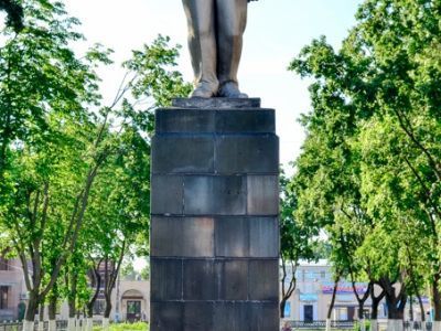 Памятник В.И. Ленину