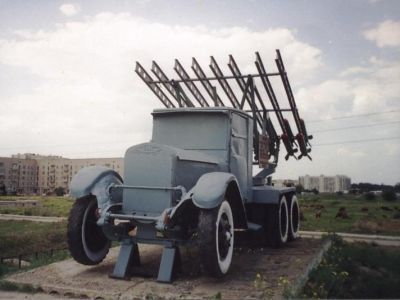Памятник боевой техники гвардейский миномет БМ-13 «Катюша»