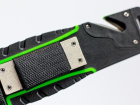 Нож для выживания с огнивом и точилкой Ganzo G8012, зеленый