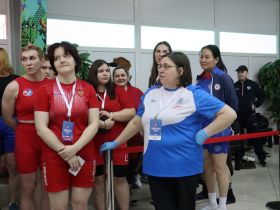 Чемпионат России. Лидеры якутской сборной по мас-рестлингу прошли взвешивание