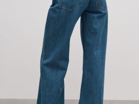 Джинсы loose fit женские