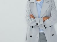 Длинный плащ, Серый