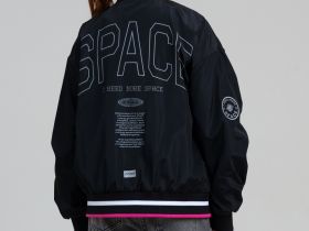 Куртка текстильная с полиуретановым покрытием для девочек (ветровка)