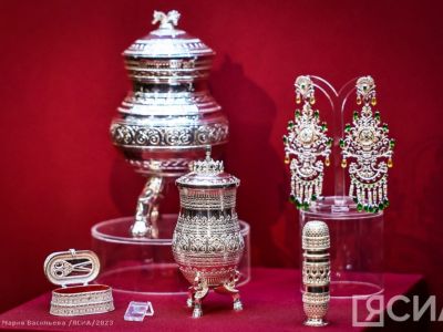 В Якутске открылась выставка «Лучшие ювелирные украшения Якутии – 2025»