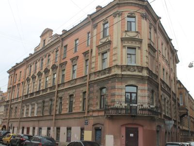 Дом, в котором 1946-1973 гг. жил актер Н.К. Симонов