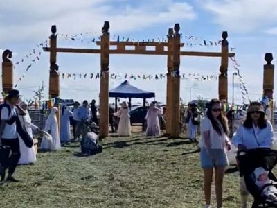 Новую входную группу открыли в местности празднования Ысыаха Туймаады