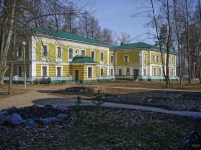 Усадьба "Карачарово", принадлежащая художнику и общественному деятелю XIX в. Гагарину Г.Г.