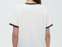 Футболка с контрастной отделкой