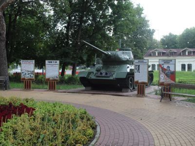 Танк-34-85 в сквере им. А.А. Морозова