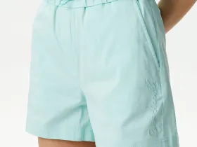 Женские короткие однотонные шорты Lacoste