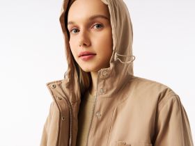 Женская лёгкая куртка Lacoste