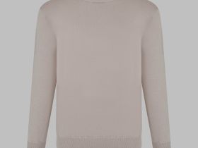 Легкий базовый джемпер полуприлегающего кроя