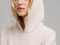 Свободная толстовка с капюшоном