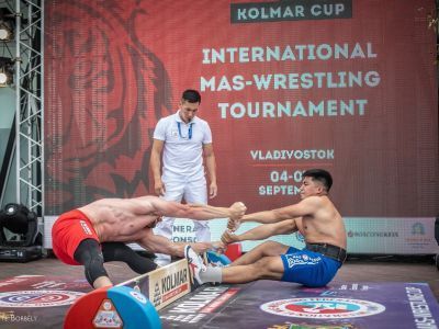 Спортсмен из Кыргызстана стал абсолютным чемпионом Кубка «Колмар» по мас-рестлингу