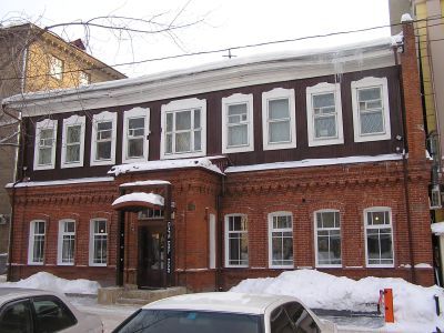 Смешанный 2-этажный дом