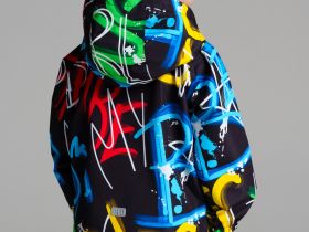 Куртка текстильная с полиуретановым покрытием для мальчиков (ветровка)