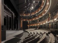 Московский театральный центр «Вишневый сад» под руководством Александра Вилькина