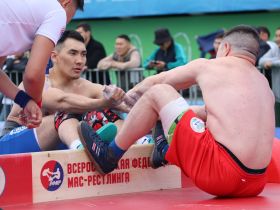 В Якутске стартовали соревнования по борьбе корэш и мас-рестлингу в рамках федерального Сабантуя