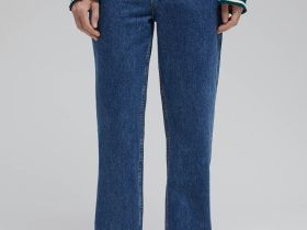 Свободные джинсы с высокой посадкой