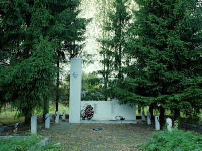 Братская могила