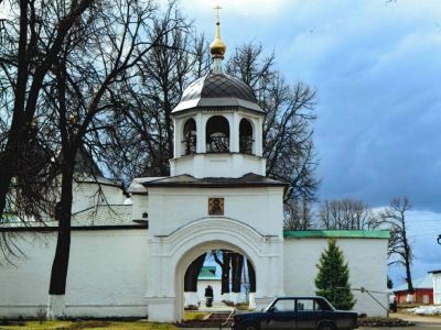 Святые ворота